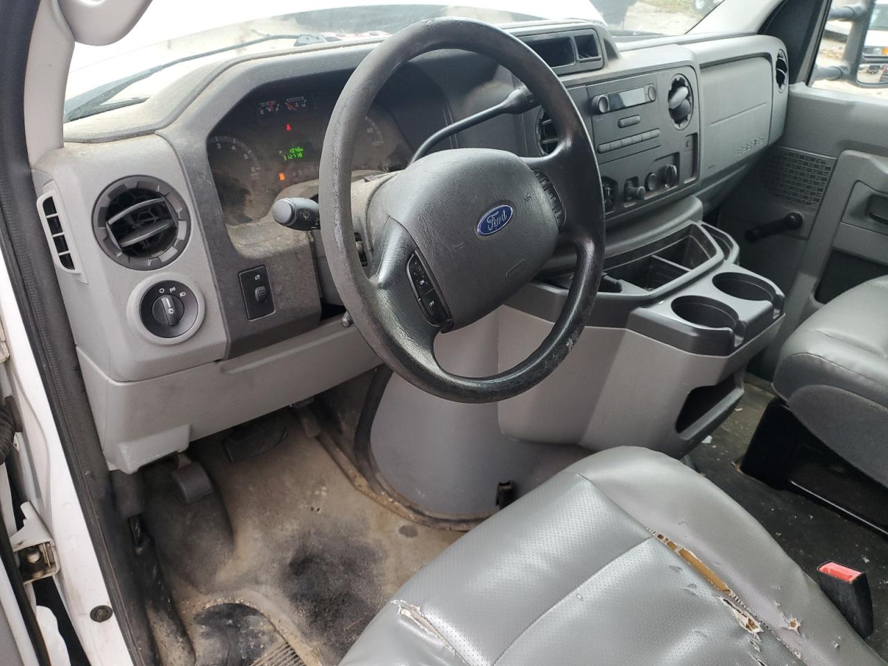 2010 Ford Econoline 250 Delivery Van VIN: 1FTNE2EW2ADA63403 Lot: 90423205