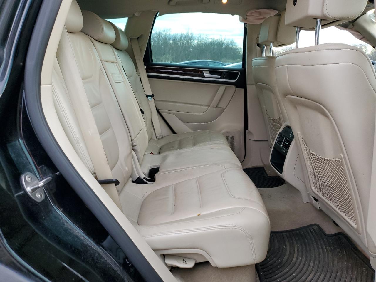 2014 Volkswagen Touareg V6 VIN: WVGEF9BP8ED009754 Lot: 93099315