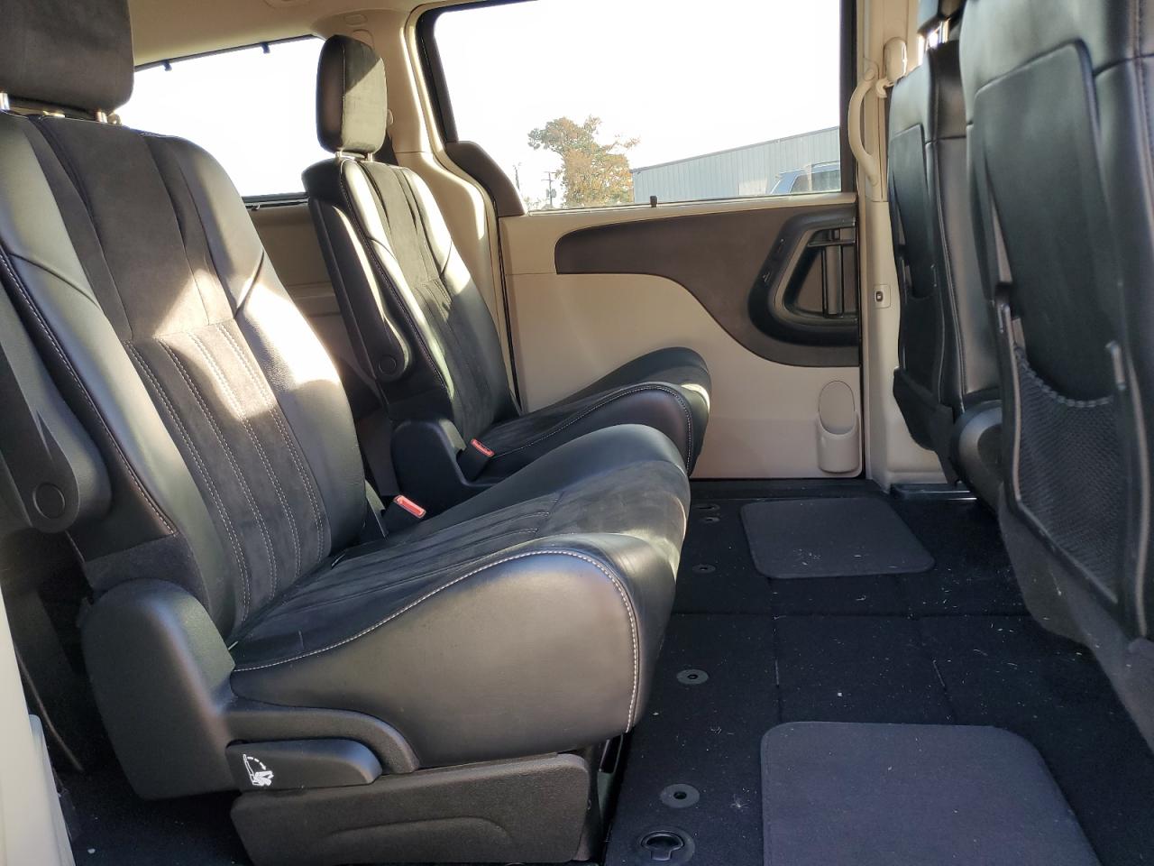 2014 Chrysler Town & Country Touring L VIN: 2C4RC1CG1ER407819 Lot: 92495015