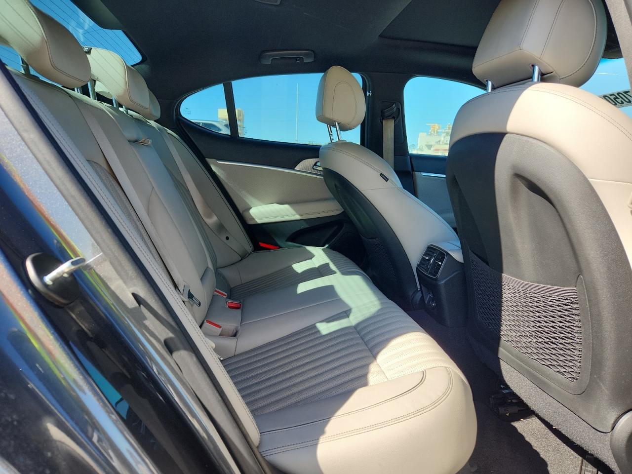 2022 Genesis G70 Base VIN: KMTG54TE6NU085037 Lot: 90705025