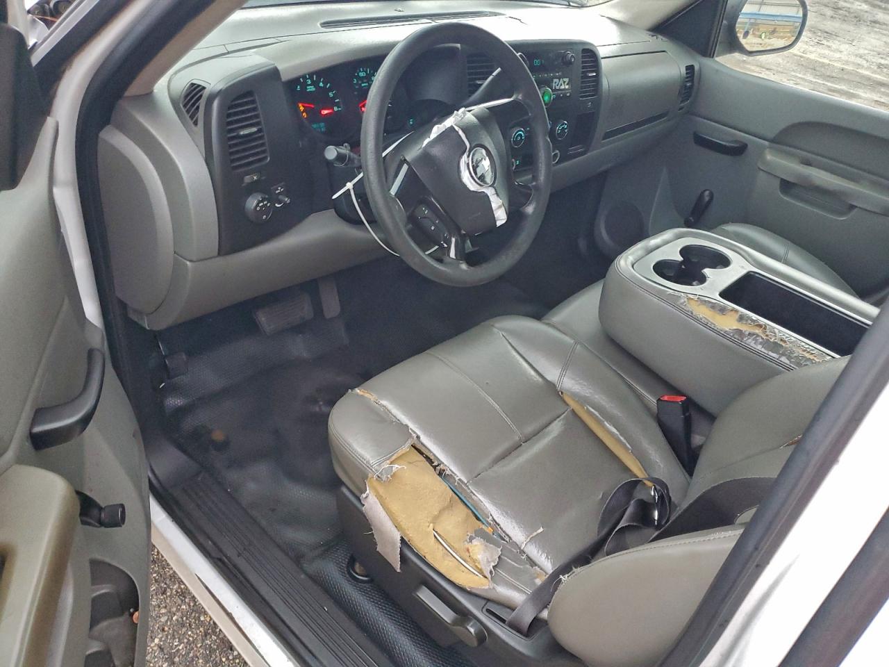 2011 Chevrolet Silverado C1500 VIN: 1GCNCPEXXBZ343893 Lot: 94339285