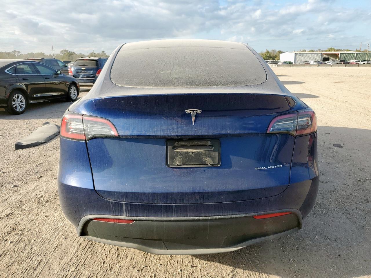 2023 Tesla Model Y VIN: 7SAYGDEE9PA137282 Lot: 91972185