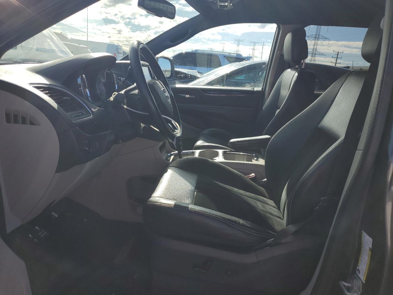 2017 Dodge Grand Caravan Sxt VIN: 2C4RDGCG4HR685361 Lot: 91620805