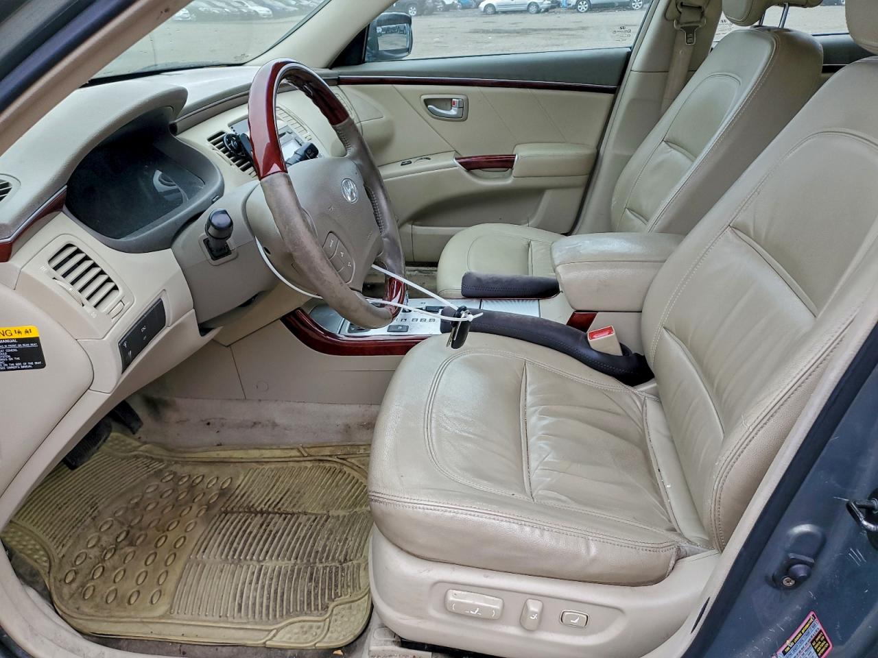 2006 Hyundai Azera Se VIN: KMHFC46F66A131078 Lot: 93921555