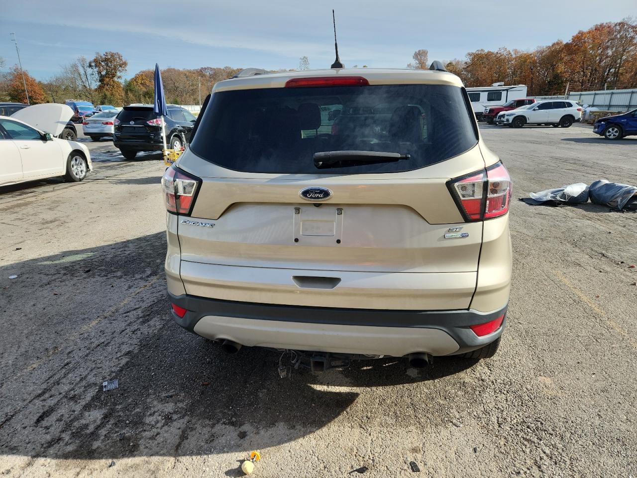 2018 Ford Escape Se VIN: 1FMCU9GD9JUC60353 Lot: 92577935