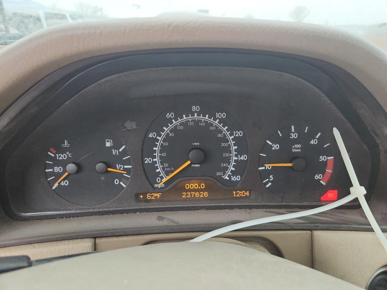 1999 Mercedes-Benz E 320 VIN: WDBJF65H7XA885207 Lot: 93749435