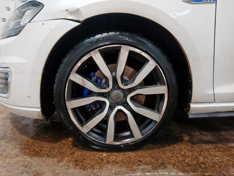 2015 VOLKSWAGEN GOLF 1.4 TSI GTE 5DR DSG [NAV]