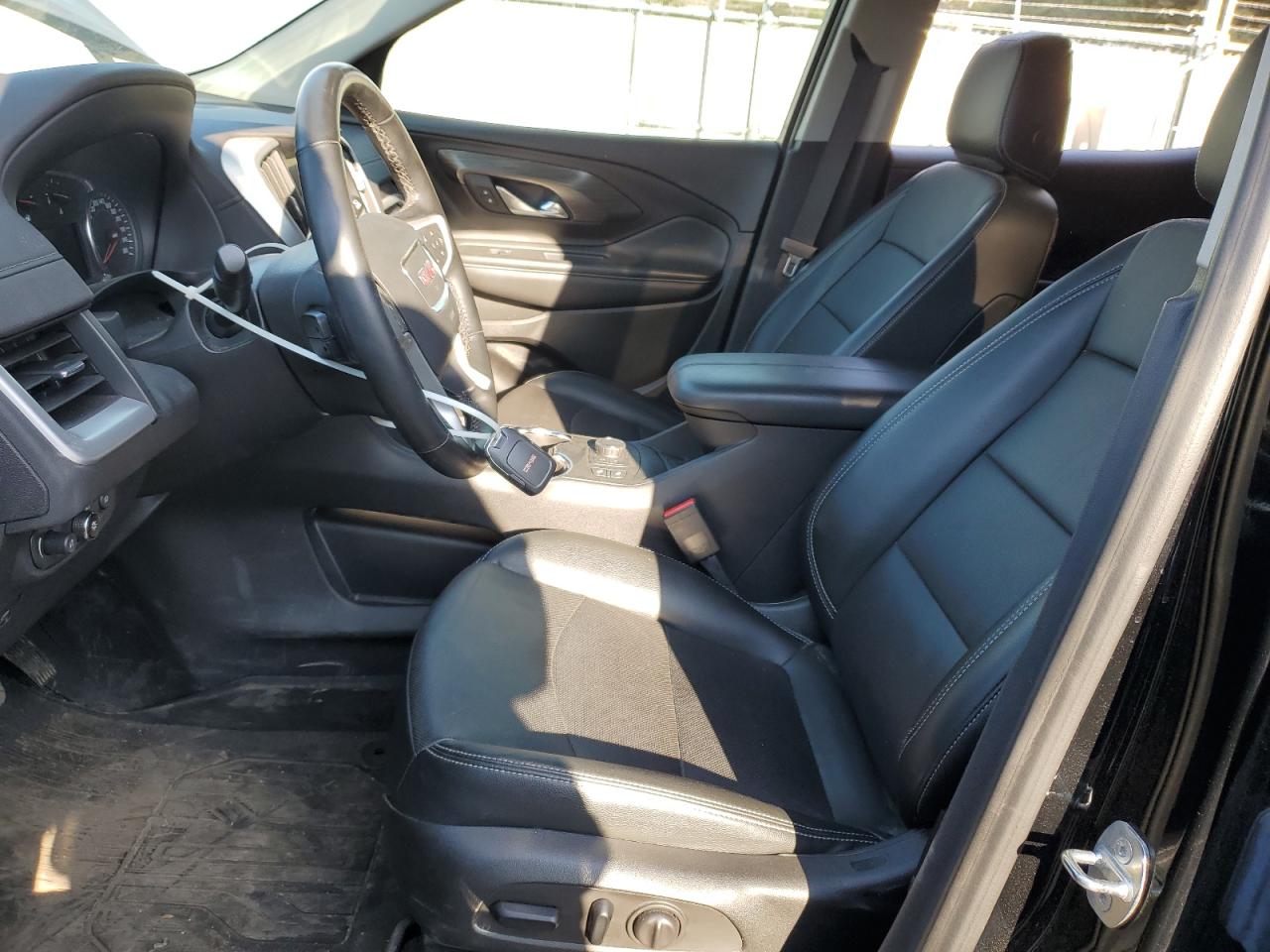 2024 GMC Terrain Slt VIN: 3GKALVEGXRL110475 Lot: 92011575