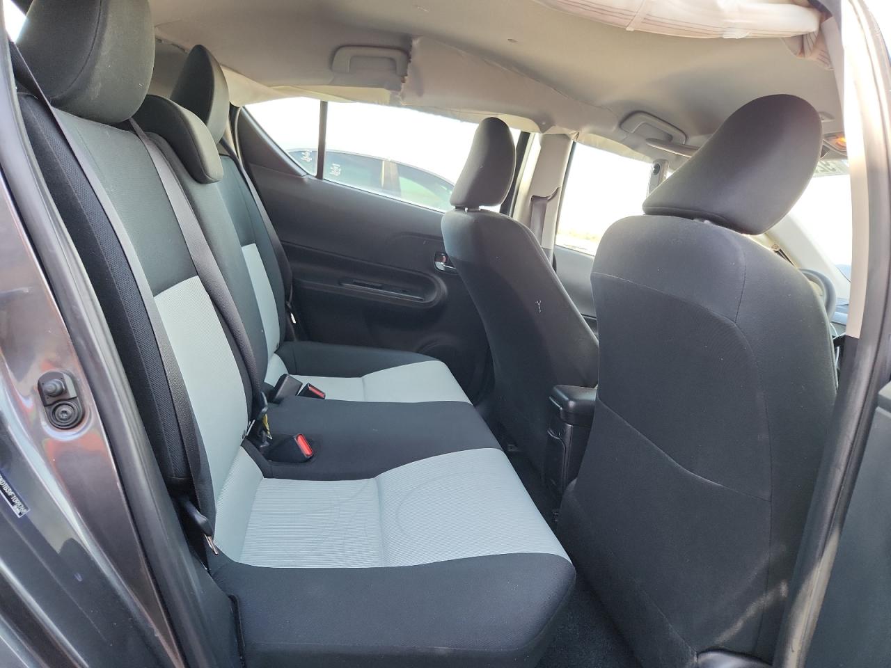 2015 Toyota Prius C VIN: JTDKDTB3XF1098768 Lot: 92311495