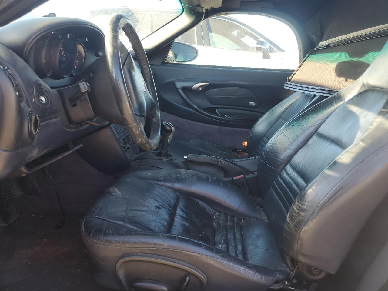 2002 Porsche Boxster VIN: WP0CA298X2U624608 Lot: 90745575