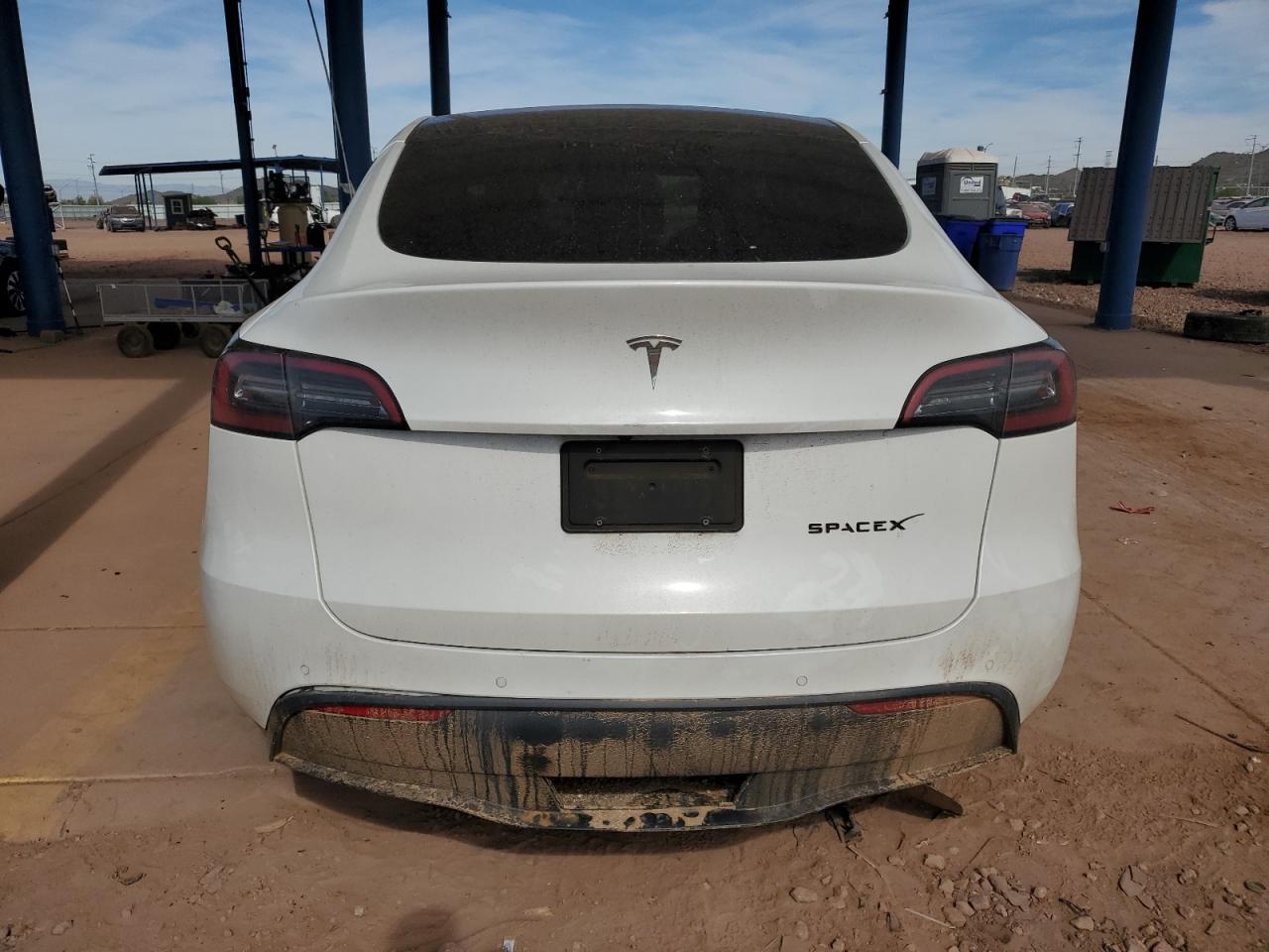 2022 Tesla Model Y VIN: 7SAYGDEE3NF324467 Lot: 89684745