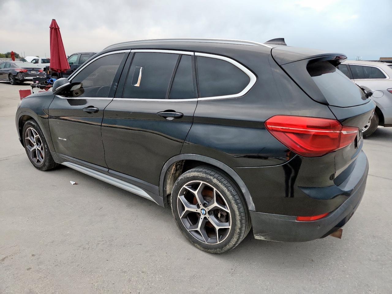 Фото: WBXHU7C30J5H45489