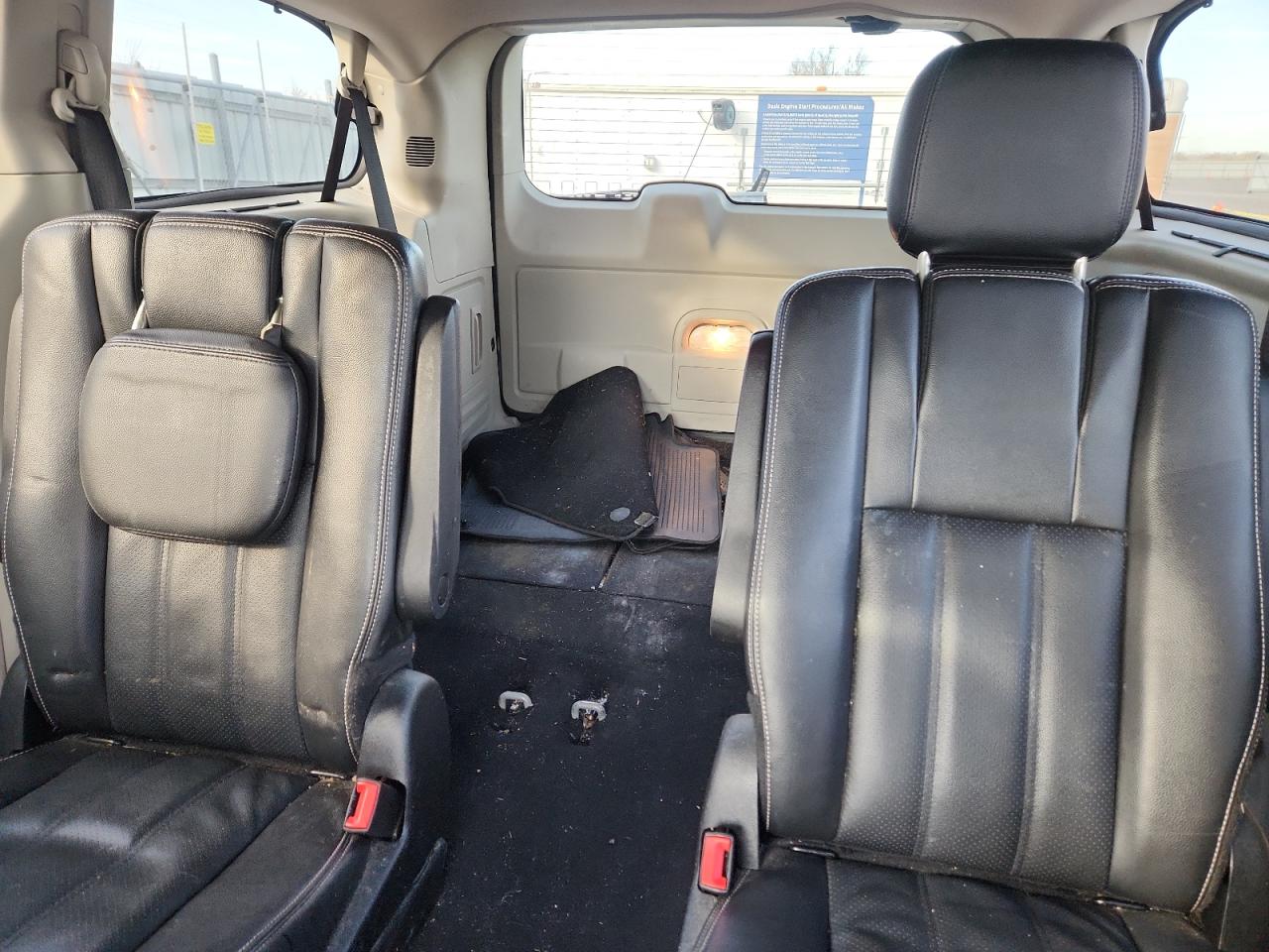 2013 Chrysler Town & Country Touring L VIN: 2C4RC1CG1DR819561 Lot: 90293495