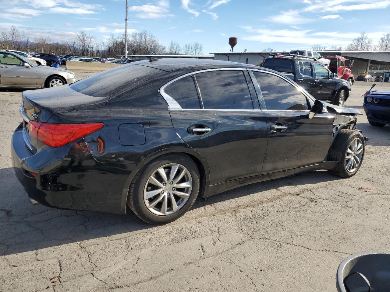 2017 Infiniti Q50 Premium VIN: JN1EV7ARXHM834037 Lot: 92634065