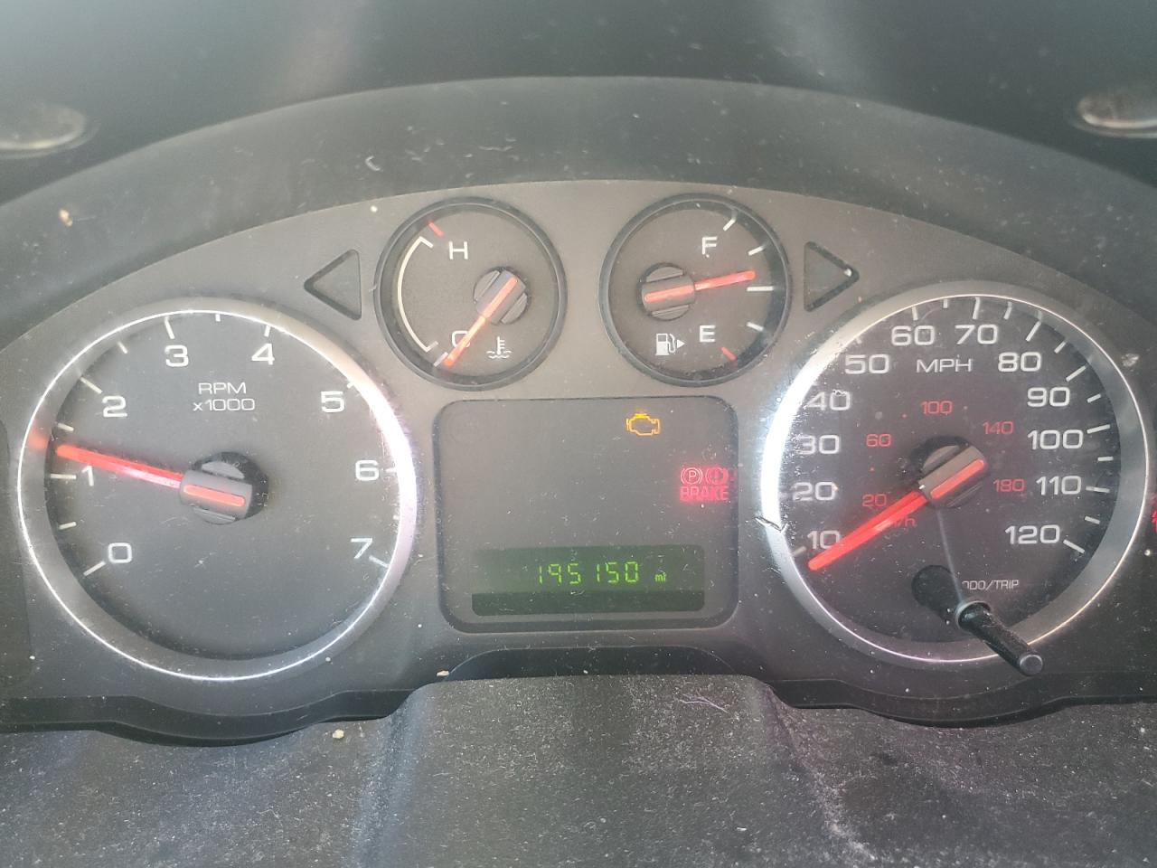 2005 Ford Five Hundred Se VIN: 1FAFP23125G152677 Lot: 92895675