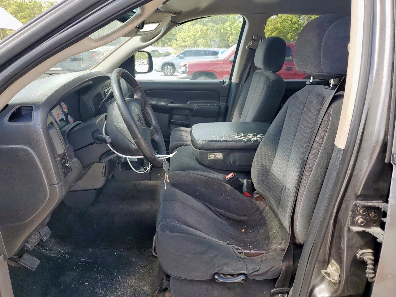 2002 Dodge Ram 1500 VIN: 3D7HA18N82G131994 Lot: 92327525