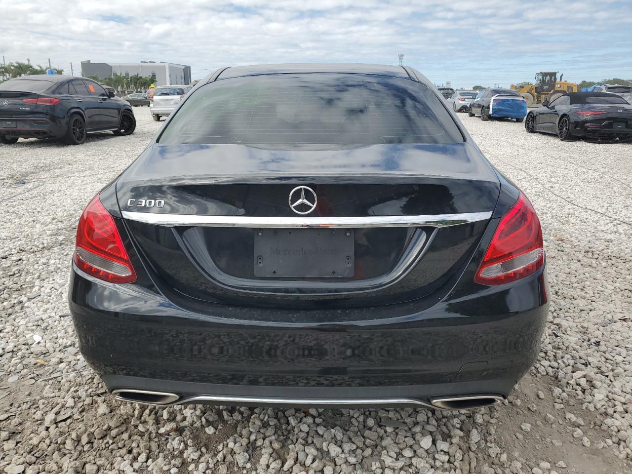2015 Mercedes-Benz C 300 VIN: 55SWF4JB4FU088320 Lot: 92396535