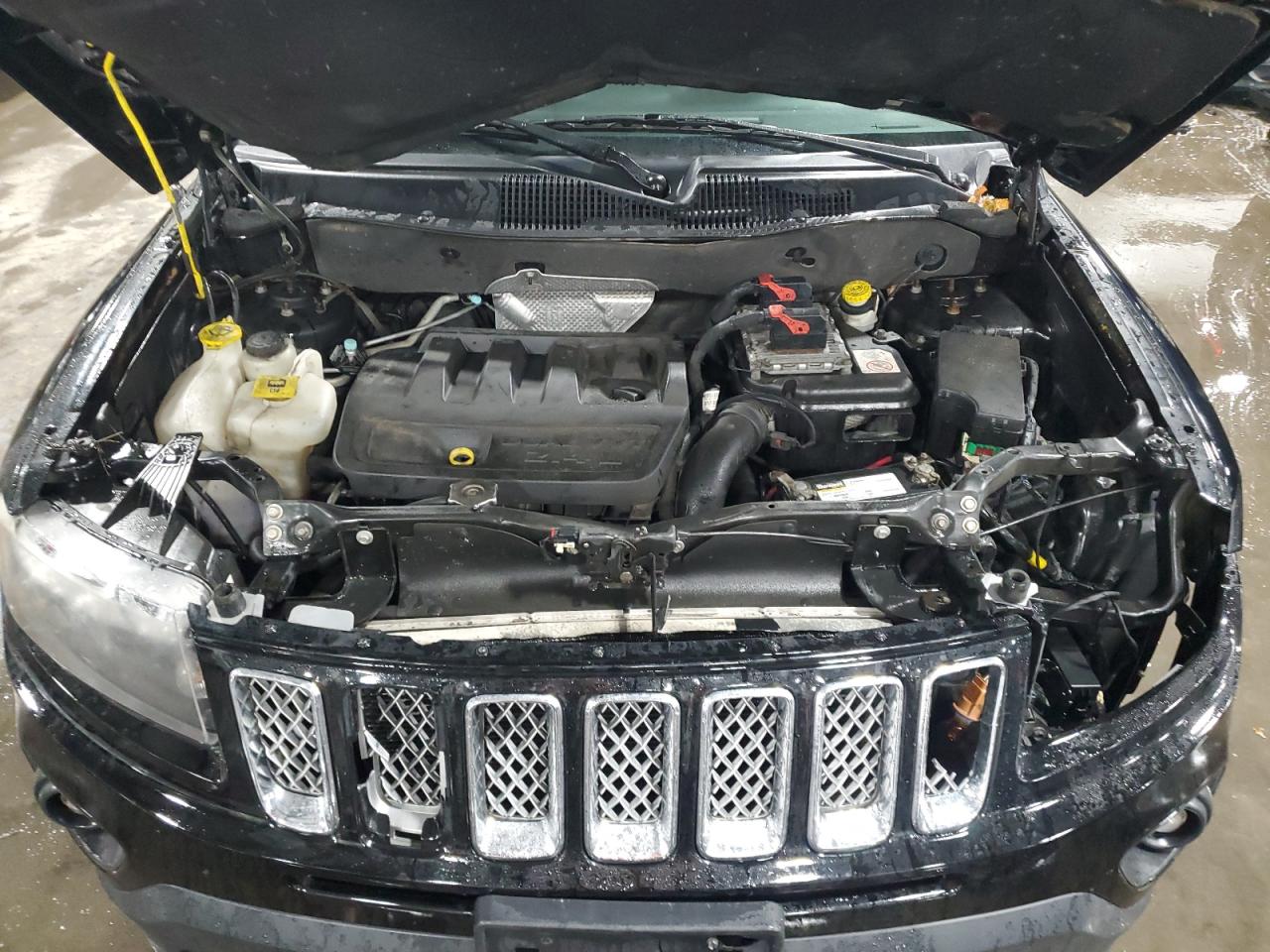 2014 Jeep Compass Latitude VIN: 1C4NJCEB8ED628323 Lot: 91975095