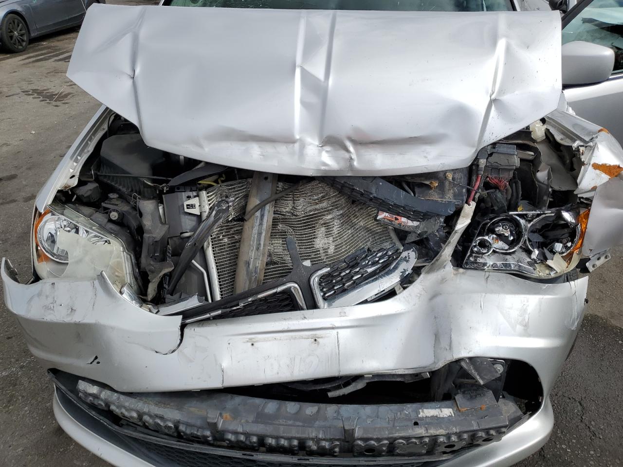 2011 Dodge Grand Caravan Crew VIN: 2D4RN5DG4BR787155 Lot: 92686775