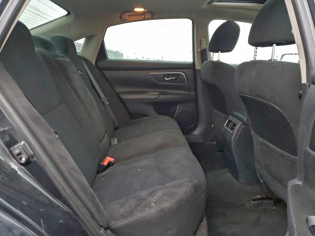 2015 Nissan Altima 2.5 VIN: 1N4AL3AP8FN398696 Lot: 93696165