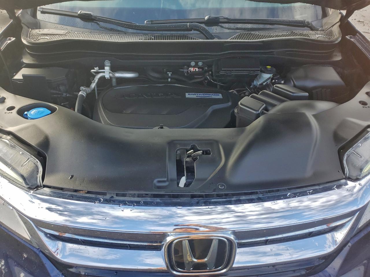 2019 Honda Pilot Touring VIN: 5FNYF6H9XKB045832 Lot: 93098125