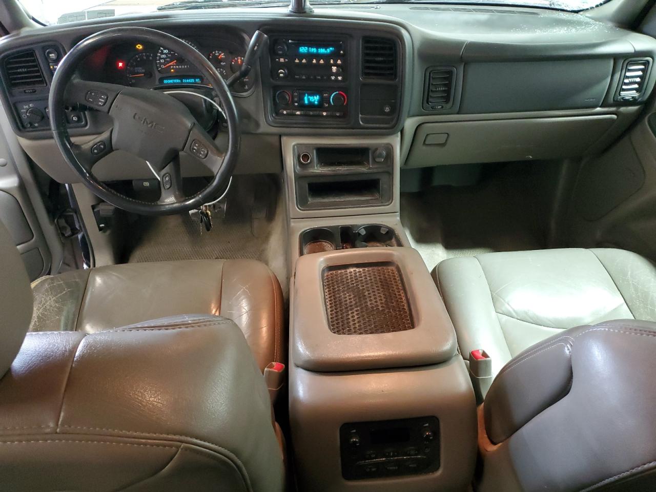 2006 GMC Yukon VIN: 1GKEK13T16J105472 Lot: 92464765