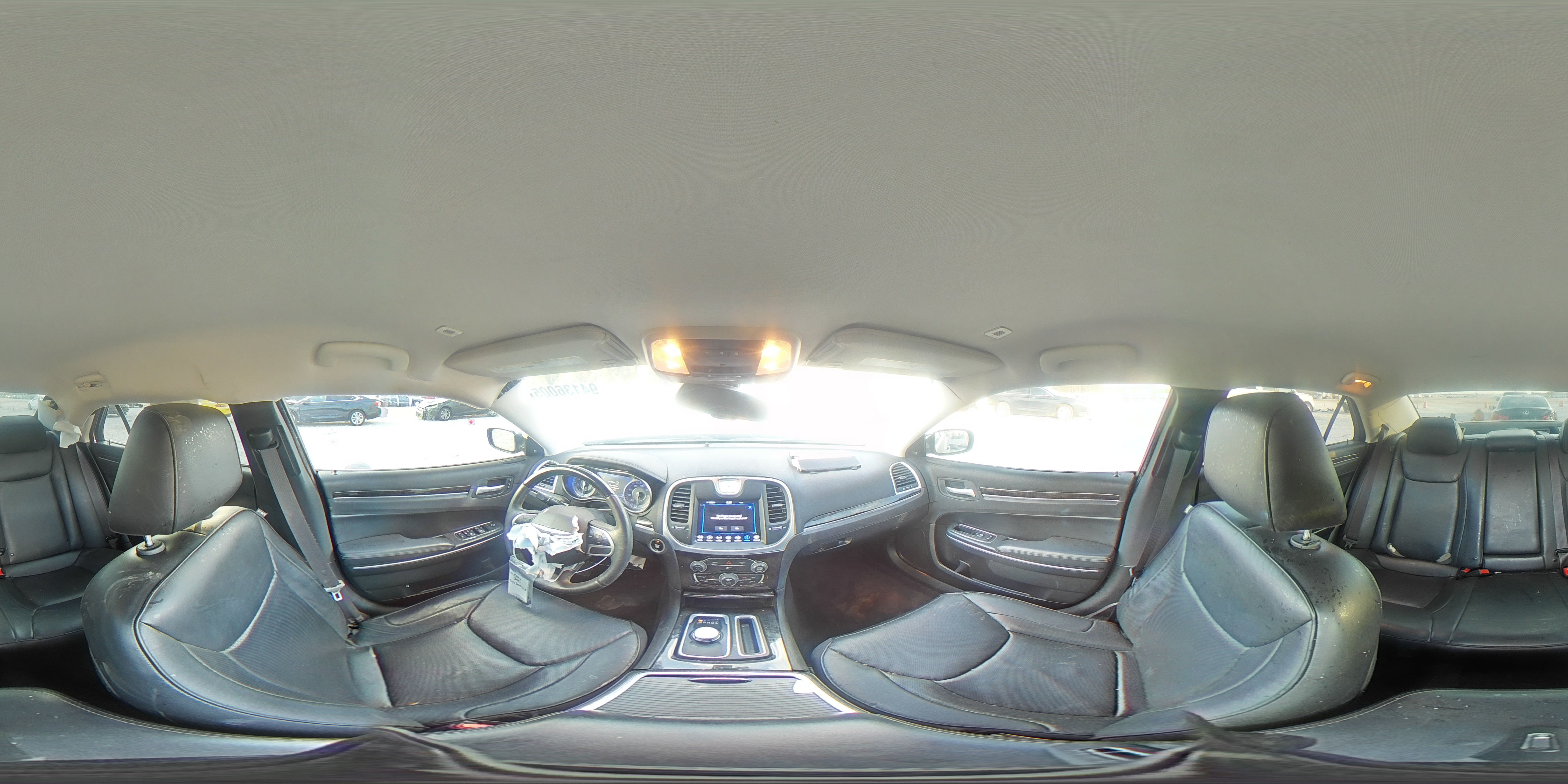 2019 Chrysler 300 Limited VIN: 2C3CCAEG2KH536306 Lot: 94136005