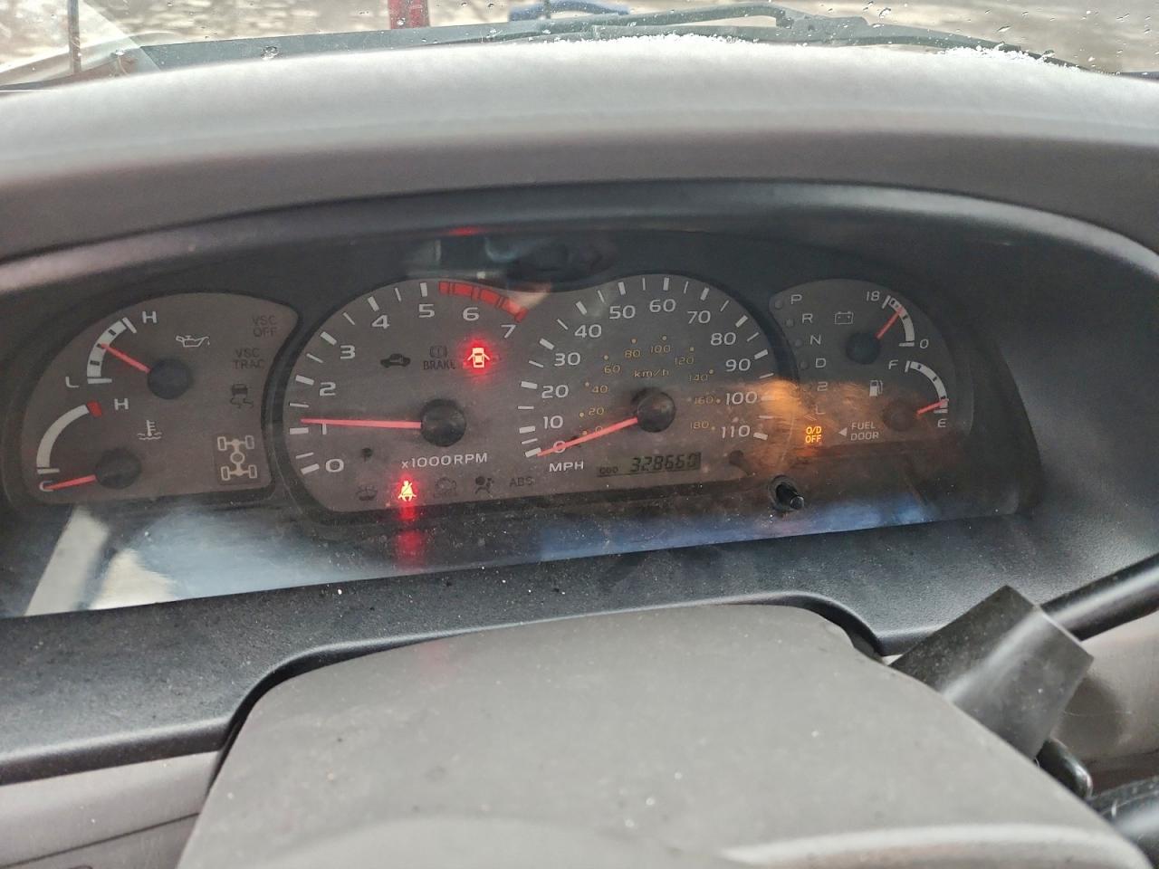 2004 Toyota Sequoia Sr5 VIN: 5TDBT44AX4S218881 Lot: 92628565