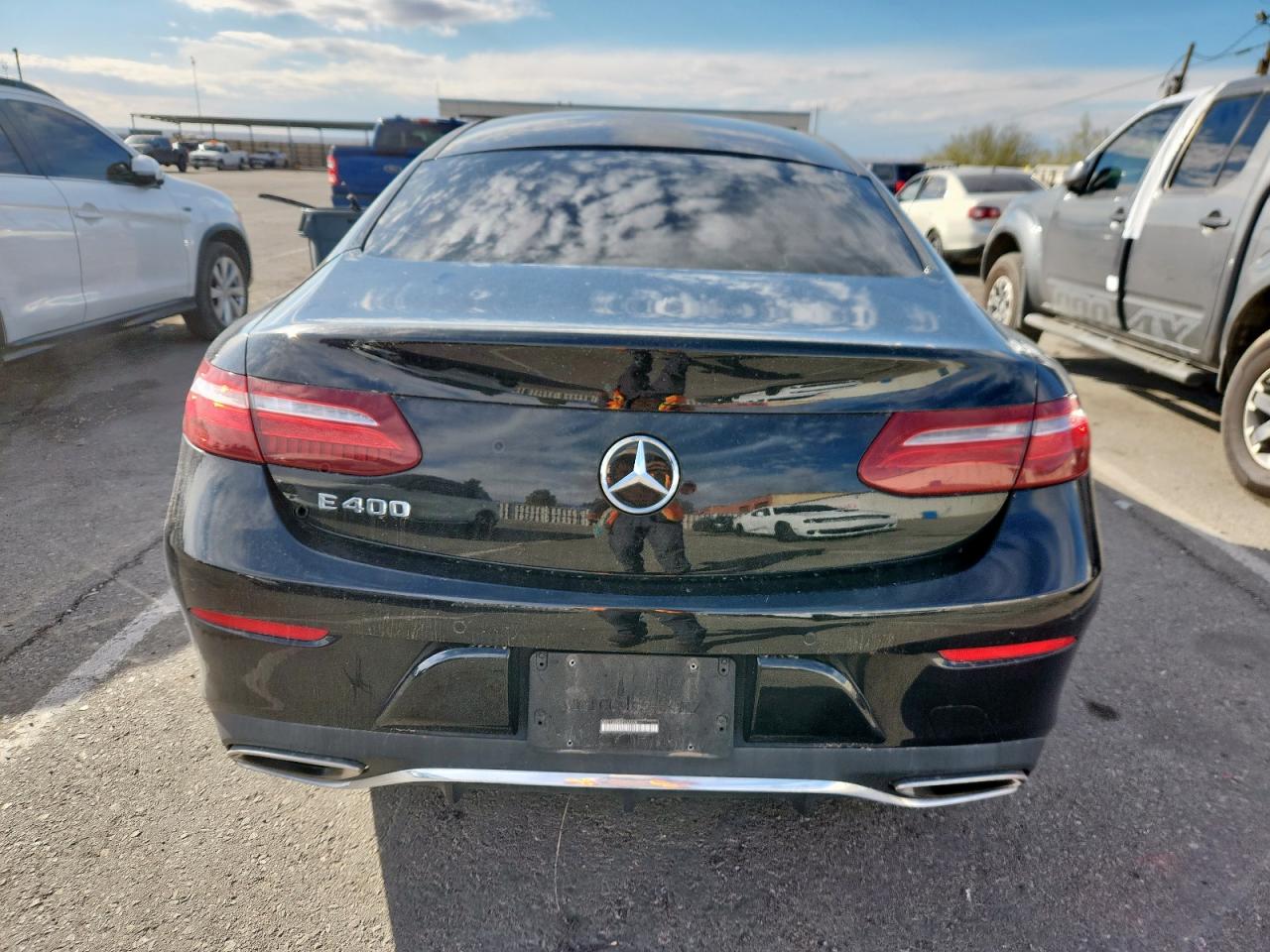 2018 Mercedes-Benz E 400 VIN: WDD1J6FB8JF030378 Lot: 93682505