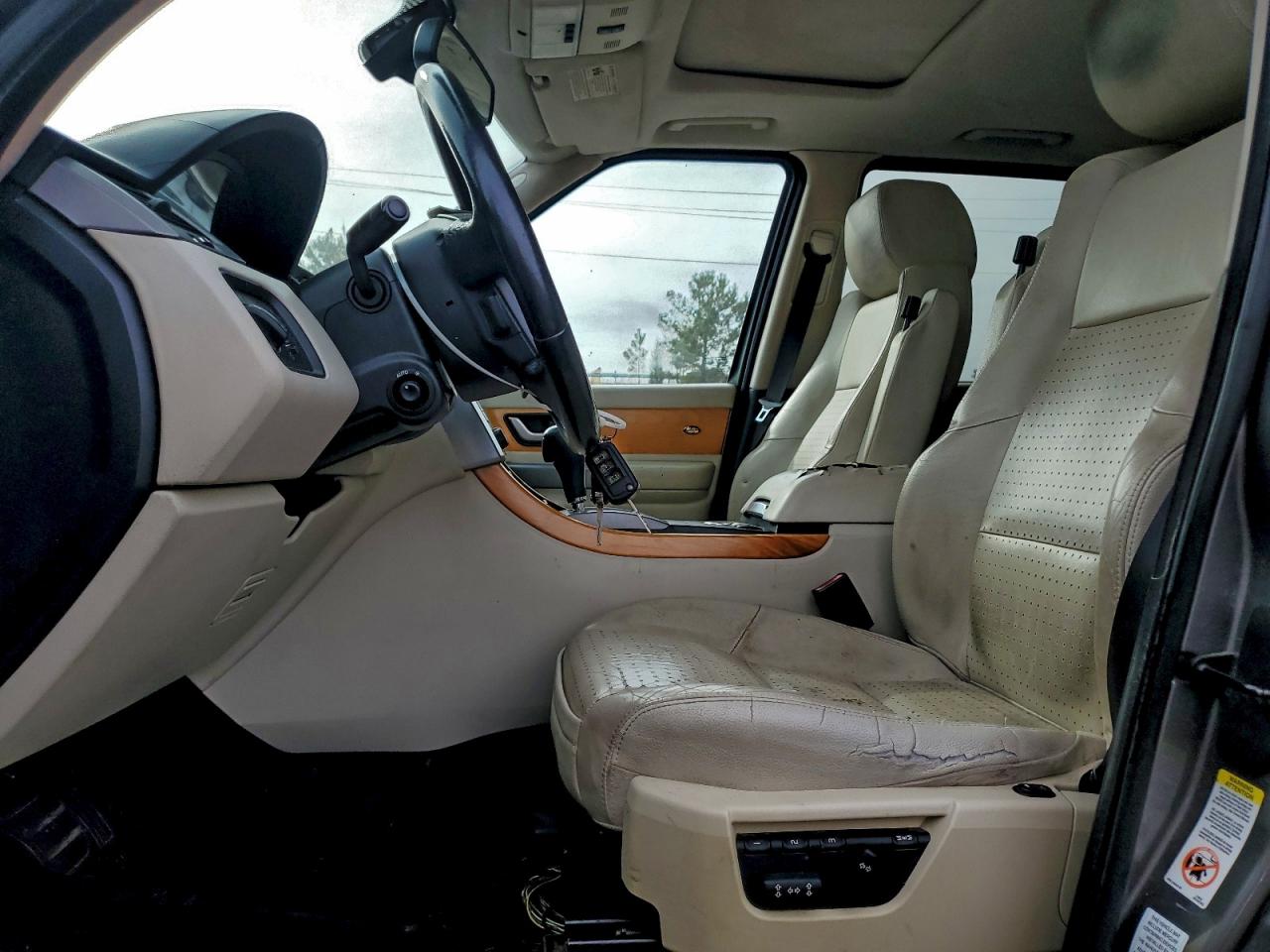 2008 Land Rover Range Rover Sport Supercharged VIN: SALSH23418A145042 Lot: 94087455