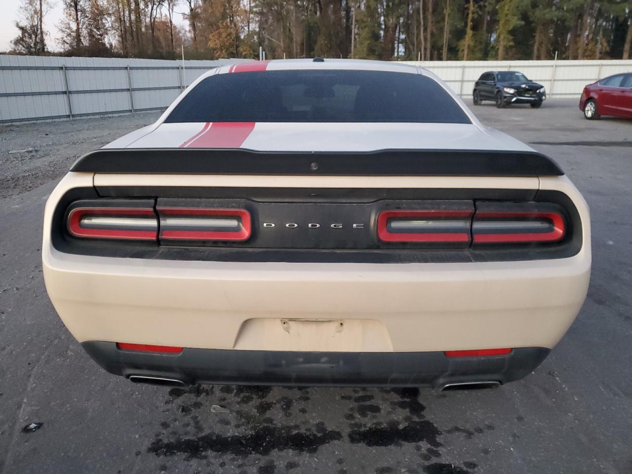 2016 Dodge Challenger Sxt VIN: 2C3CDZAG6GH221629 Lot: 92575845