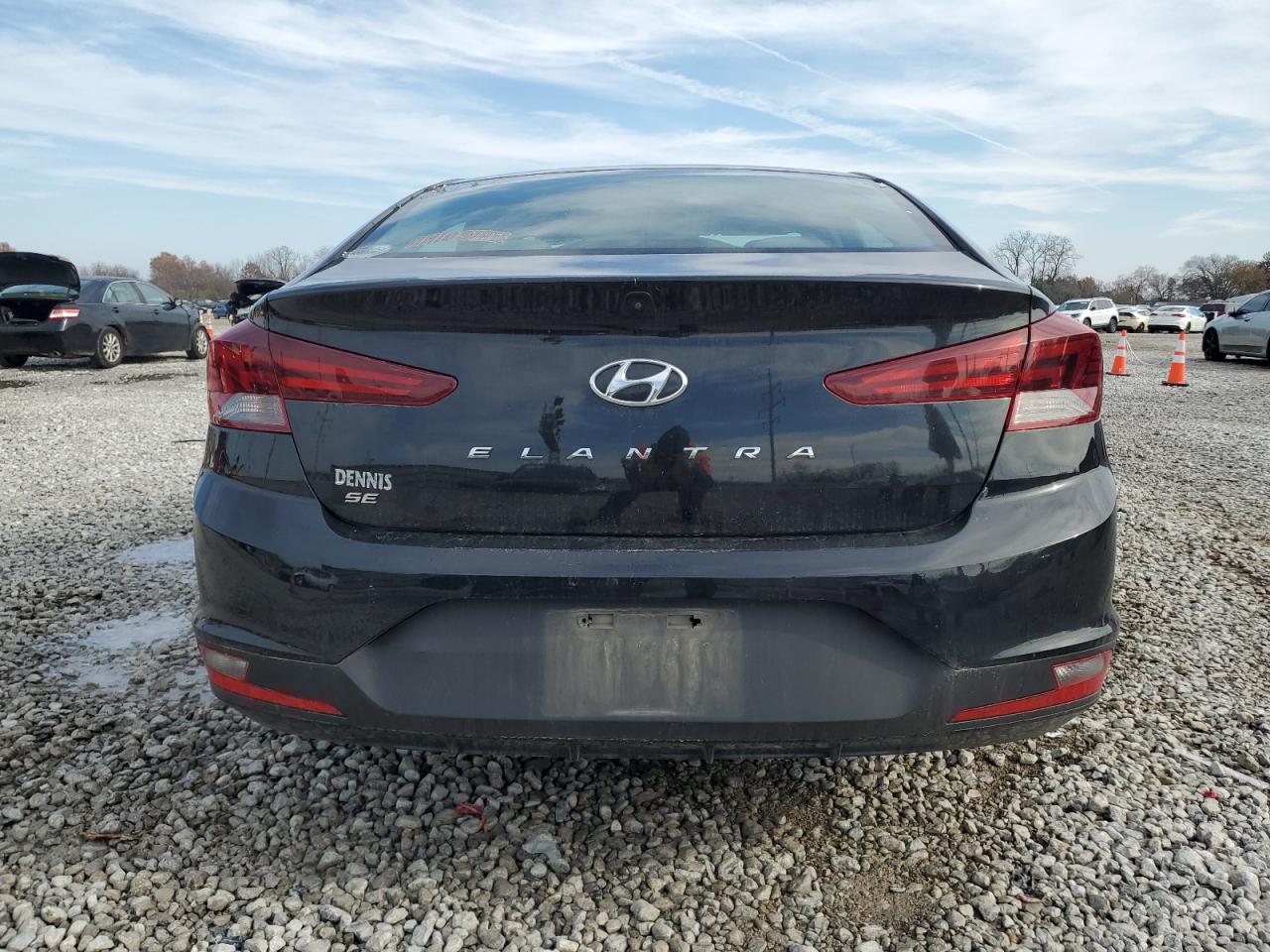 2019 Hyundai Elantra Se VIN: 5NPD74LF5KH445960 Lot: 93172355