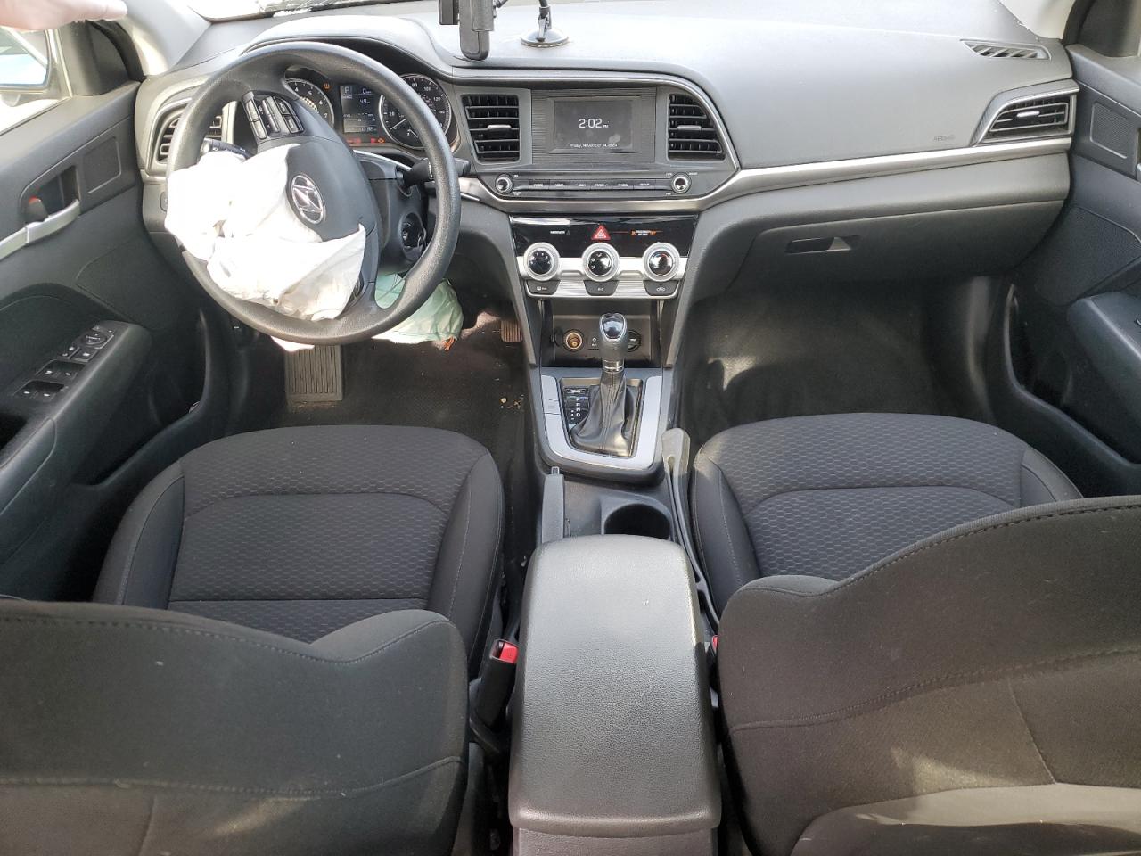 2019 Hyundai Elantra Se VIN: KMHD74LF5KU833756 Lot: 92867405