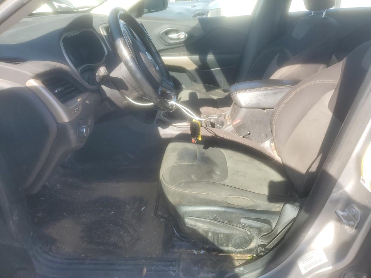 2017 Jeep Cherokee Sport VIN: 1C4PJLAB4HW573778 Lot: 92042455