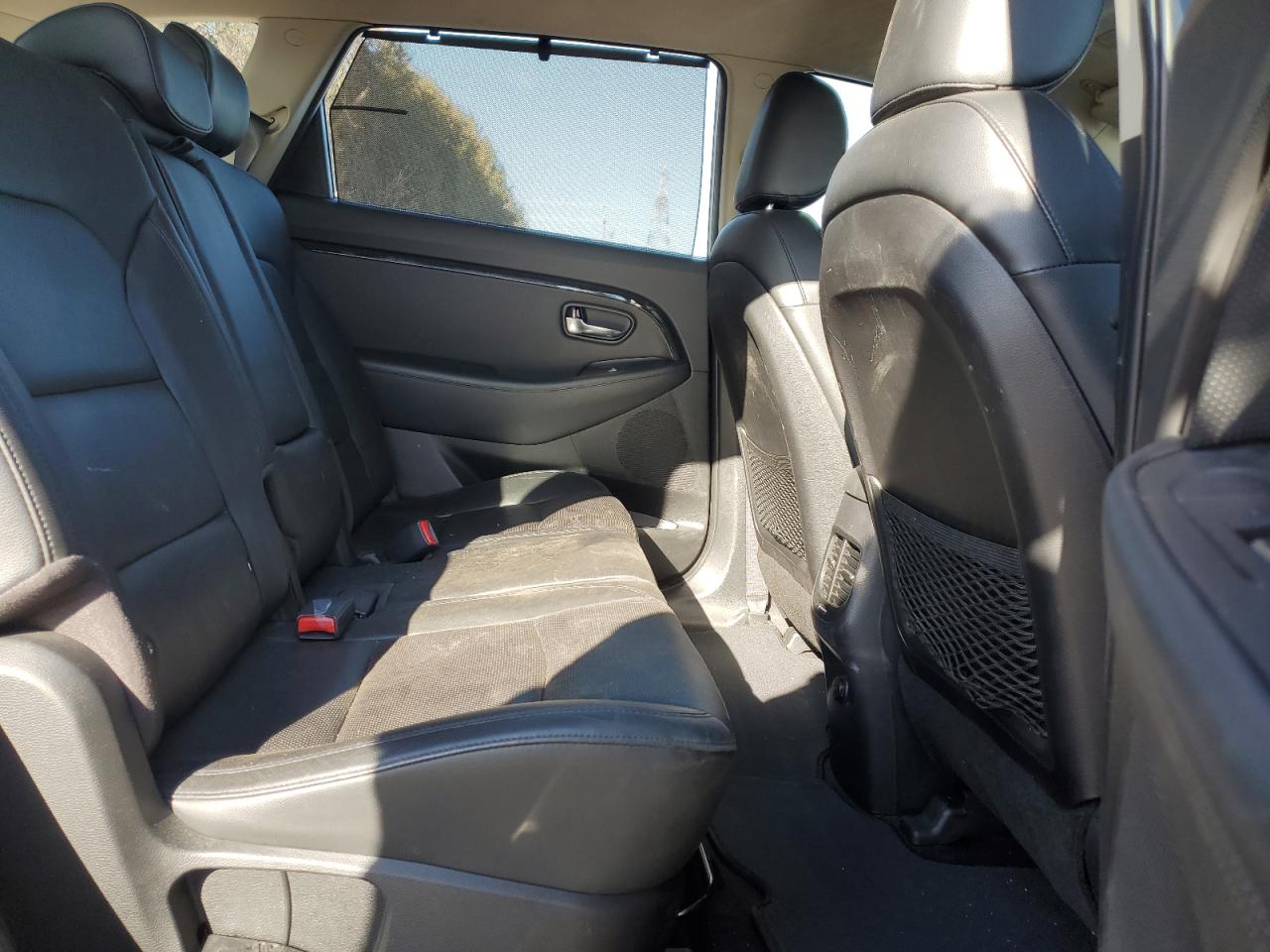 2014 Kia Rondo VIN: KNAHU8A3XE7046185 Lot: 93220655