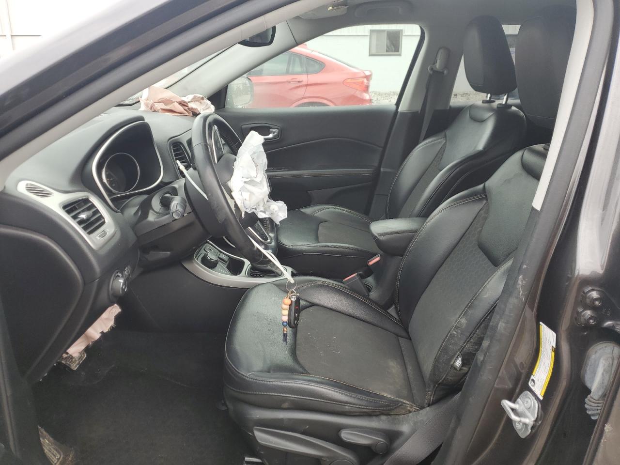 2019 Jeep Compass Latitude VIN: 3C4NJDBB8KT847721 Lot: 92528105