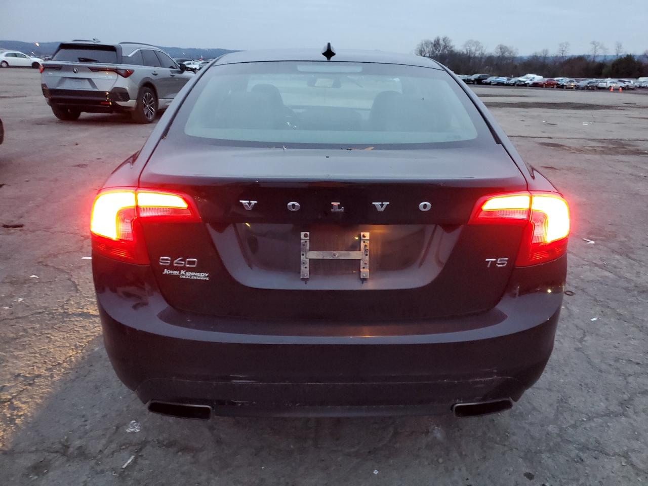 2015 Volvo S60 Premier VIN: YV126MFB1F1305110 Lot: 93272825