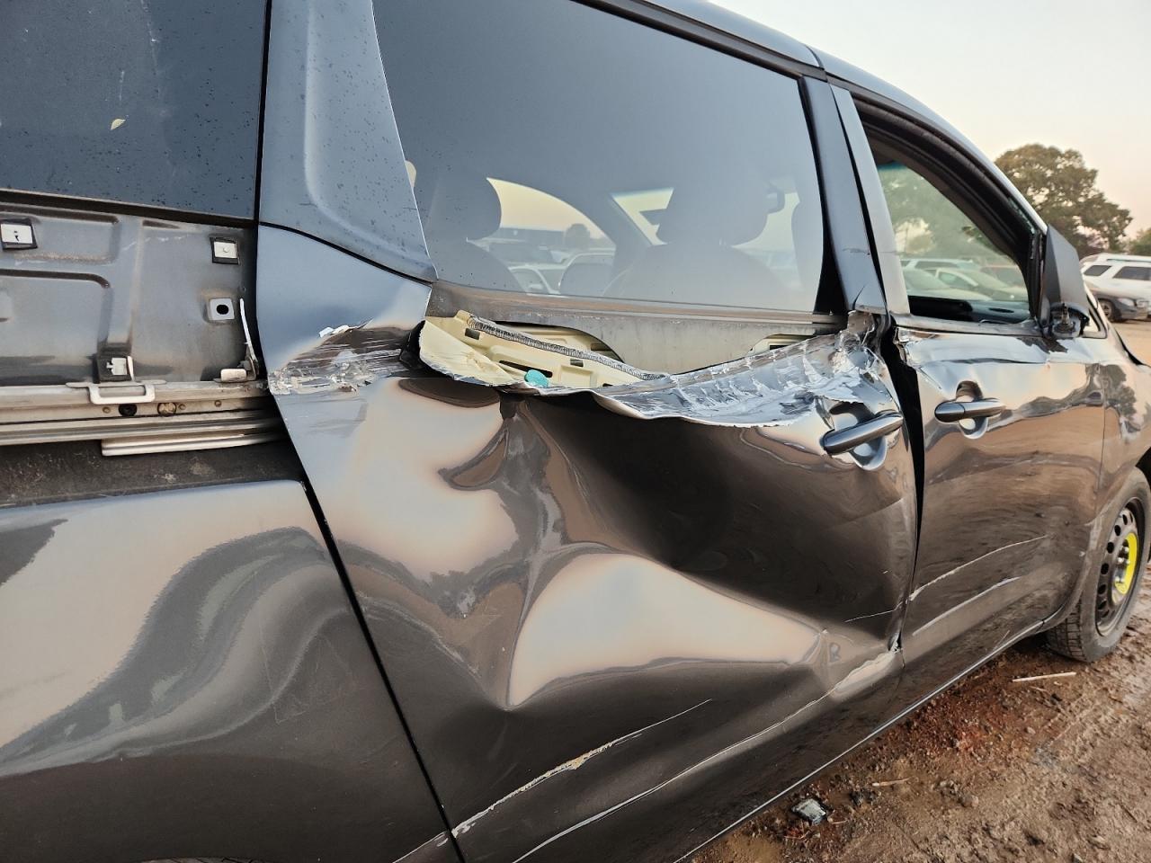 2018 Kia Sedona Lx VIN: KNDMB5C18J6410024 Lot: 91020505