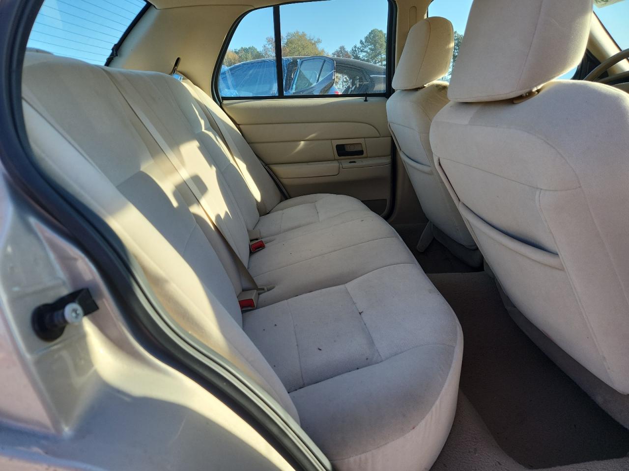 2007 Ford Crown Victoria VIN: 2FAFP73V07X124762 Lot: 93257815