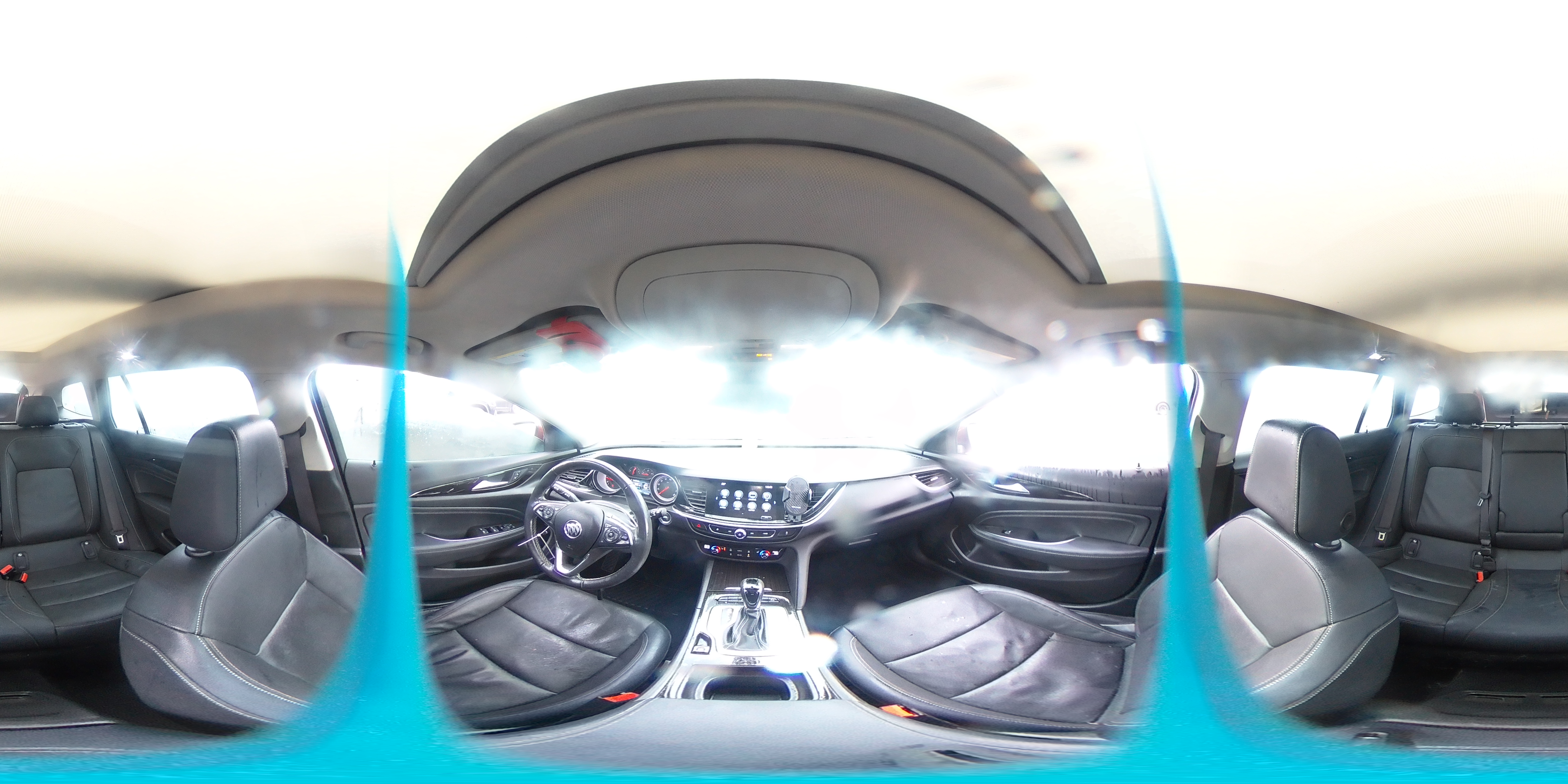 2018 Buick Regal Tourx Essence VIN: W04GV8SX6J1126460 Lot: 92418735