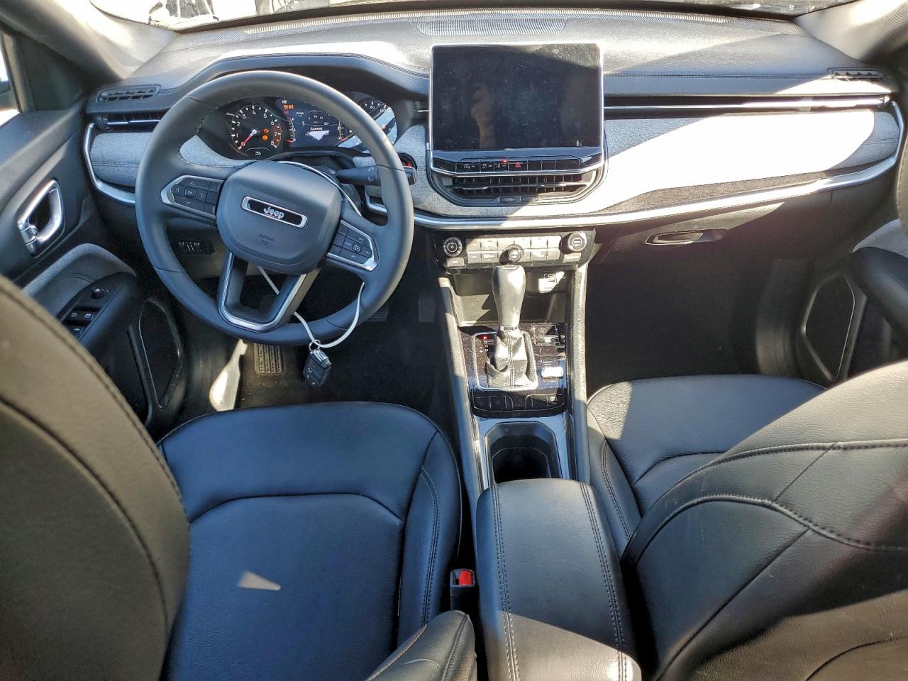 2023 Jeep Compass Latitude Lux VIN: 3C4NJDFN1PT563567 Lot: 93979155