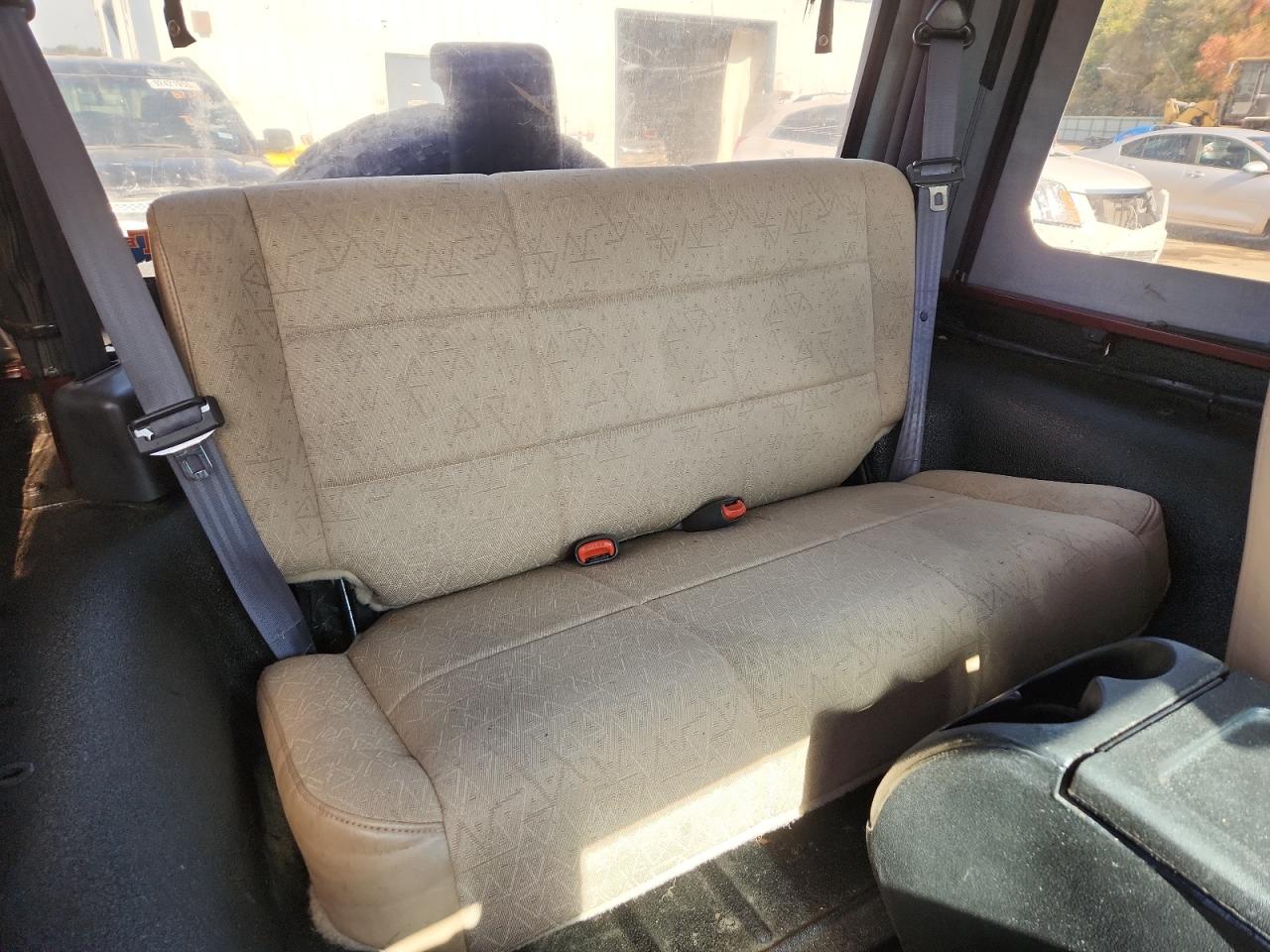 2002 Jeep Wrangler / Tj Se VIN: 1J4FA29P82P726356 Lot: 92607725