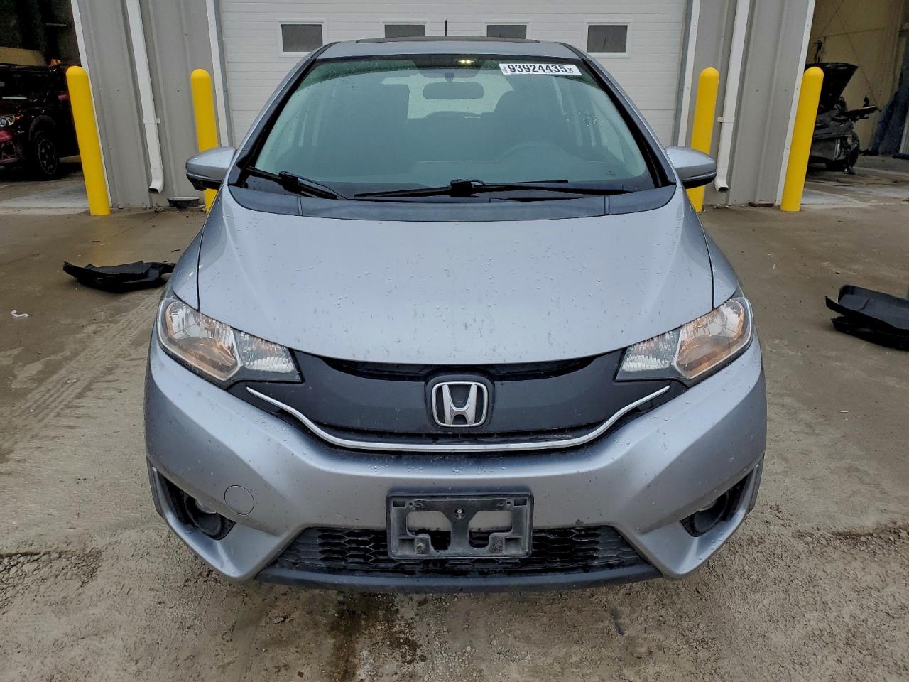 2017 Honda Fit Ex VIN: 3HGGK5G76HM706487 Lot: 93924435