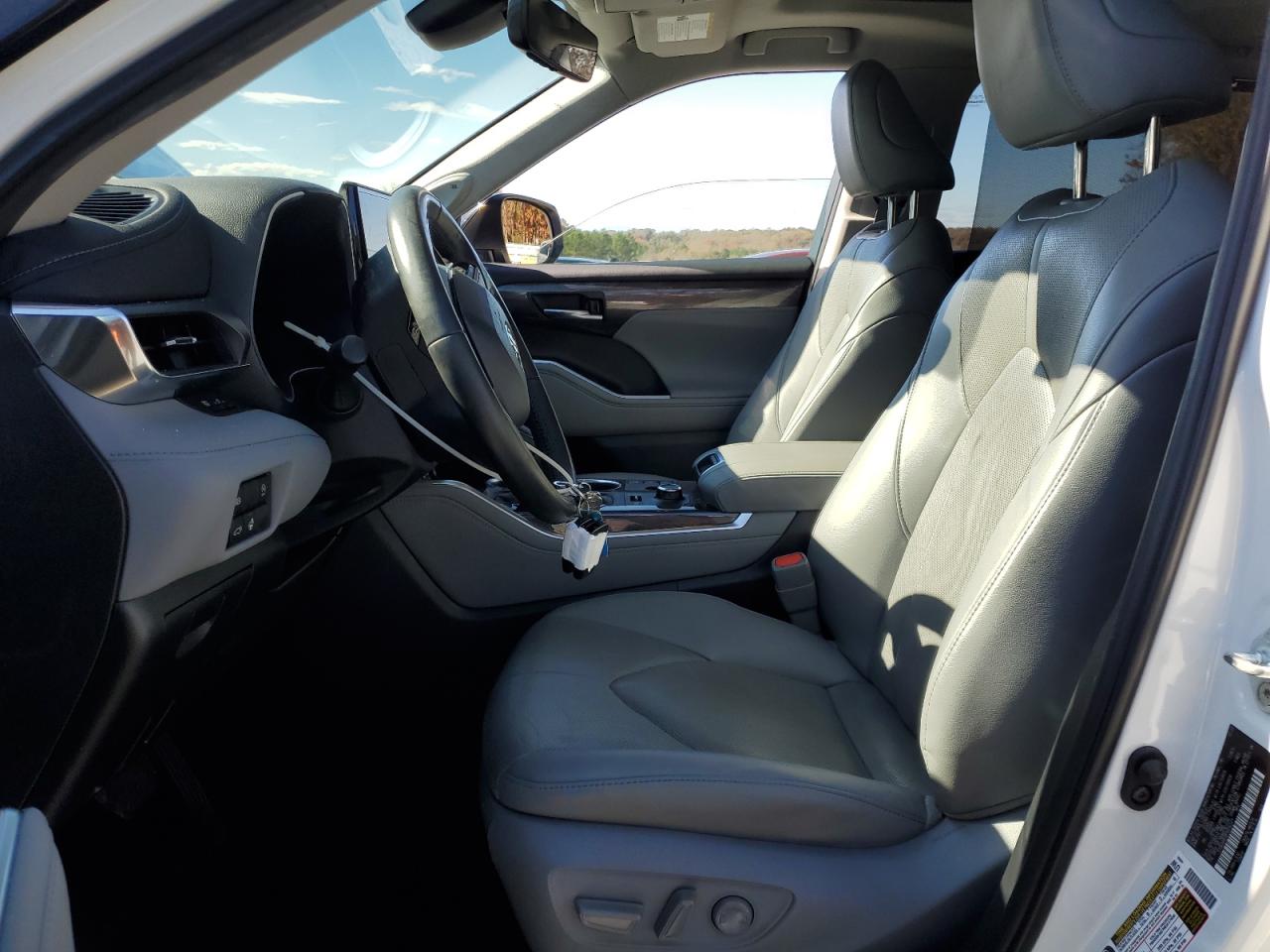 2023 Toyota Highlander L VIN: 5TDKDRBH9PS014541 Lot: 90708865