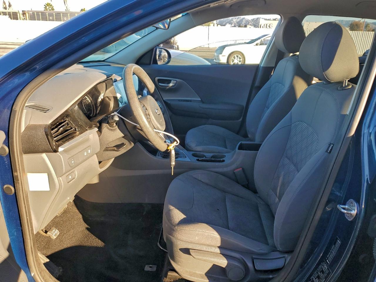 2020 Kia Niro Lx VIN: KNDCB3LC9L5393664 Lot: 94394015