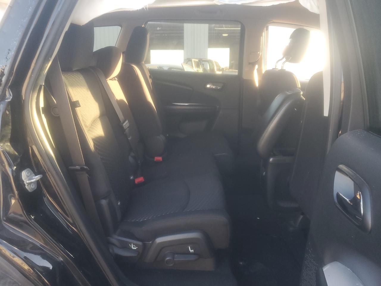 2018 Dodge Journey Se VIN: 3C4PDCAB1JT275756 Lot: 92725405