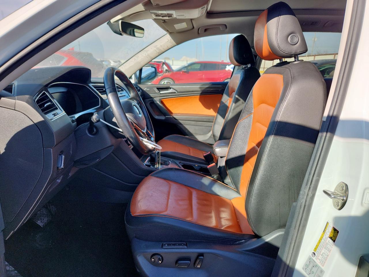 2018 Volkswagen Tiguan Sel Premium VIN: 3VV5B7AX9JM006643 Lot: 92811795