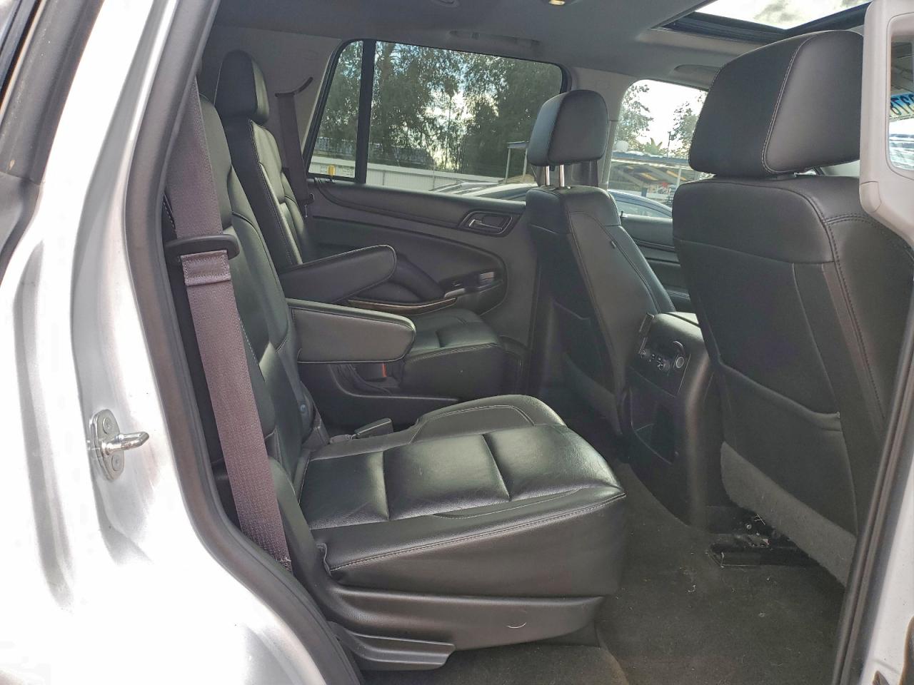 2017 Chevrolet Tahoe C1500 Lt VIN: 1GNSCBKC3HR328255 Lot: 93781845