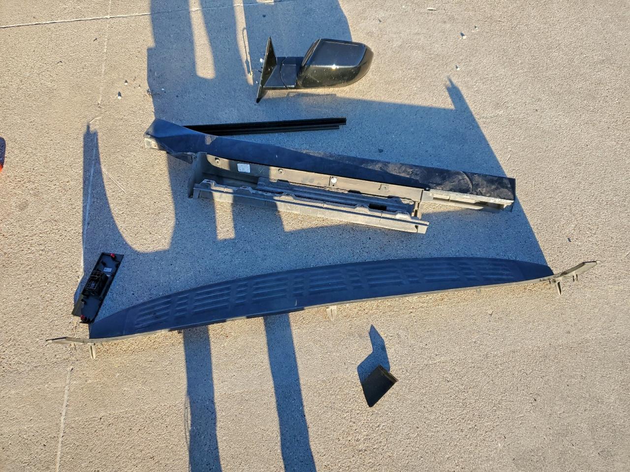 2023 Toyota Sequoia Sr5 VIN: 7SVAAABA9PX010370 Lot: 93740325