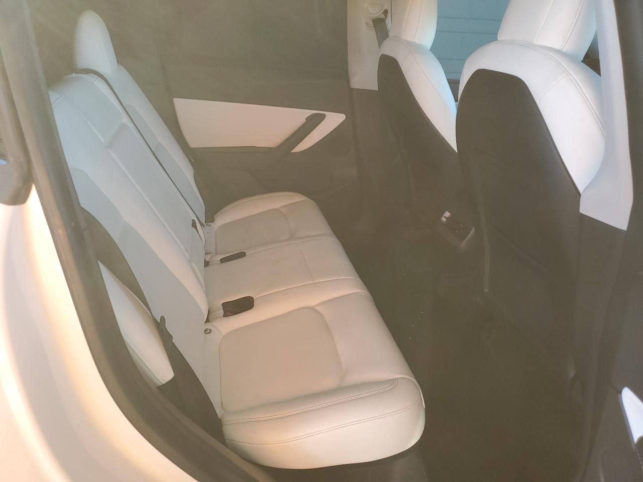 2022 Tesla Model Y VIN: 7SAYGDEE2NF362742 Lot: 91436205